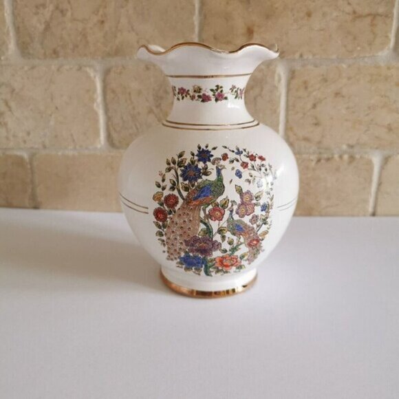 Chinoiserie Small Vase CHIPPED Colorful Peacocks Greece 24K Gold Ruffled Edge - Picture 2 of 9